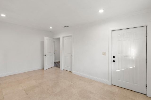 14125 Ward Ave, Patterson, CA 95363