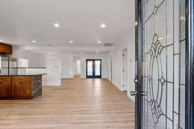 14125 Ward Ave, Patterson, CA 95363