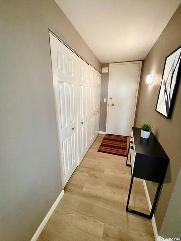 7039 San Pedro Ave Apt 704, San Antonio, TX 78216
