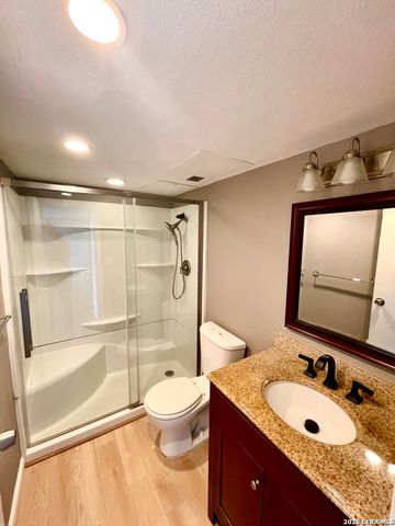 7039 San Pedro Ave Apt 704, San Antonio, TX 78216