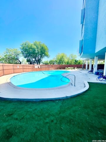 7039 San Pedro Ave Apt 704, San Antonio, TX 78216