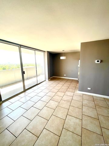 7039 San Pedro Ave Apt 704, San Antonio, TX 78216