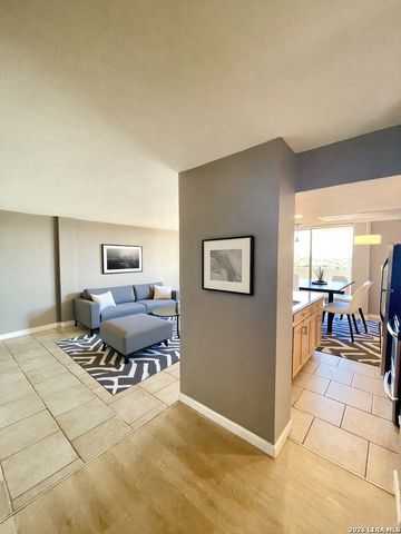 7039 San Pedro Ave Apt 704, San Antonio, TX 78216