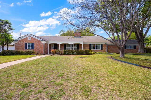 2010 N Beal Street, Belton, TX 76513