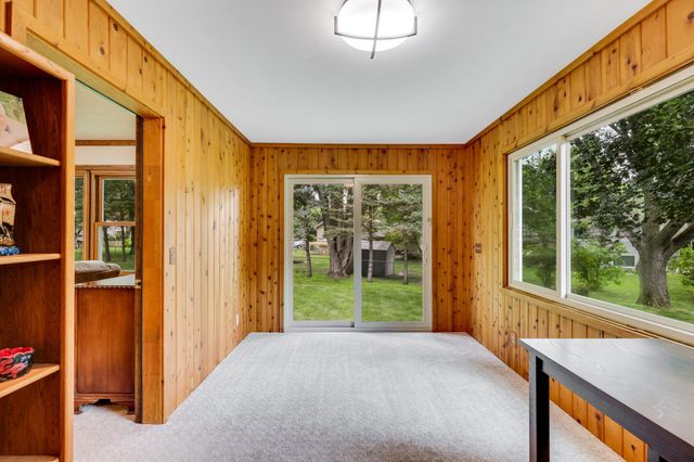 17200 Barberry Circle, Eden Prairie, MN 55346