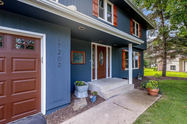 17200 Barberry Circle, Eden Prairie, MN 55346