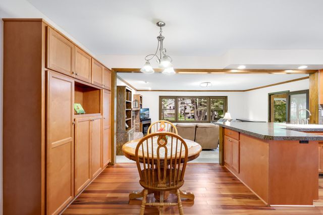 17200 Barberry Circle, Eden Prairie, MN 55346