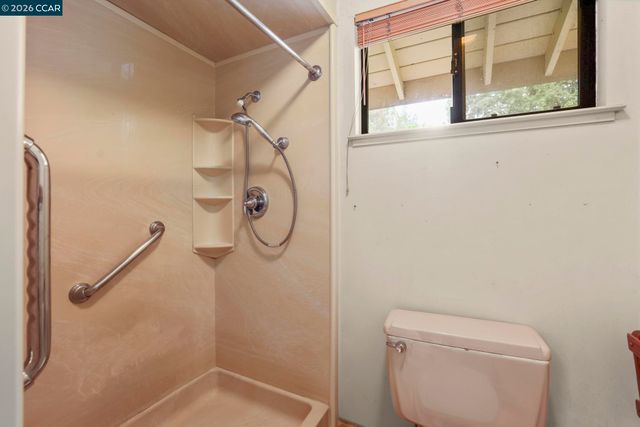 31 Oak Knoll Loop, Walnut Creek, CA 94596