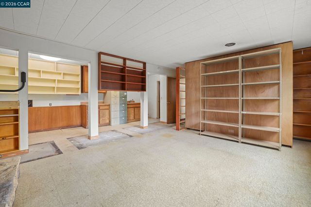 31 Oak Knoll Loop, Walnut Creek, CA 94596