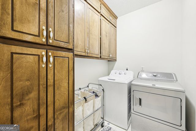 318 Dogwood Trace, Mcdonough, GA 30252