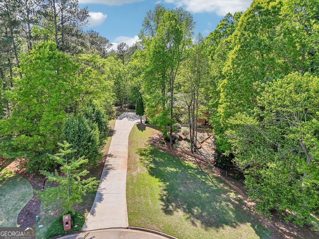 318 Dogwood Trace, Mcdonough, GA 30252