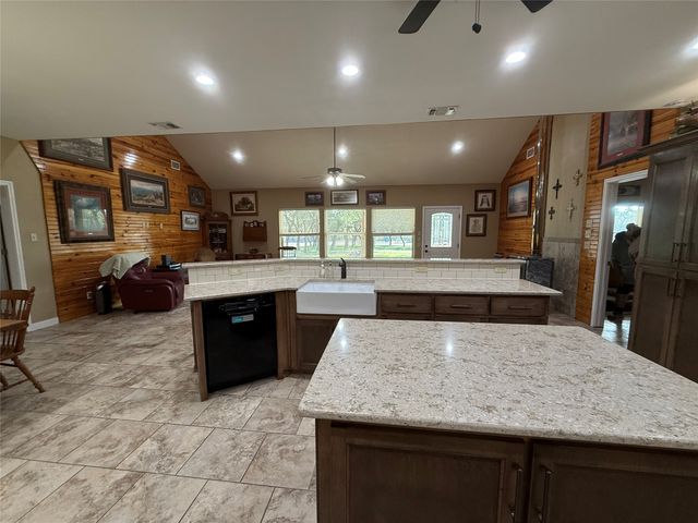 2100 CR 419, Comanche, TX 76442