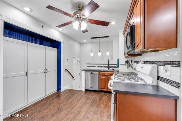 28 Dawn Cypress Lane, Jackson, NJ 08527