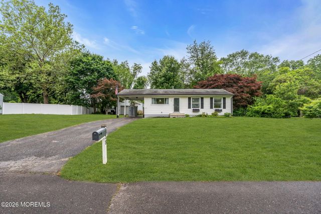 28 Dawn Cypress Lane, Jackson, NJ 08527