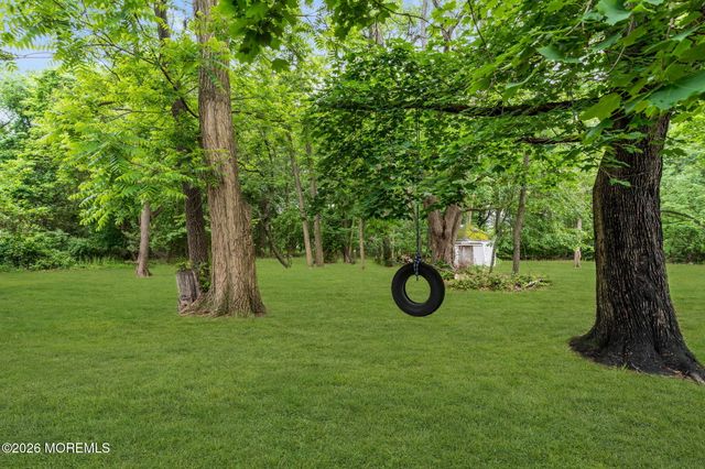 28 Dawn Cypress Lane, Jackson, NJ 08527