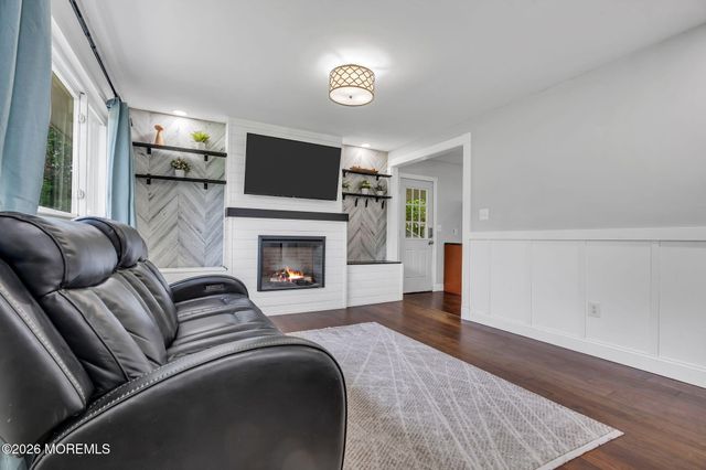 28 Dawn Cypress Lane, Jackson, NJ 08527