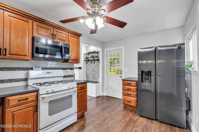 28 Dawn Cypress Lane, Jackson, NJ 08527