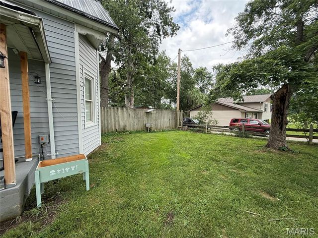 707 Buford Blvd, Fredericktown, MO 63645