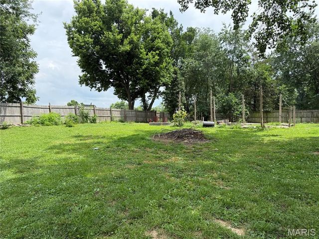 707 Buford Blvd, Fredericktown, MO 63645