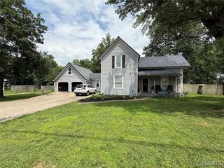 707 Buford Blvd, Fredericktown, MO 63645