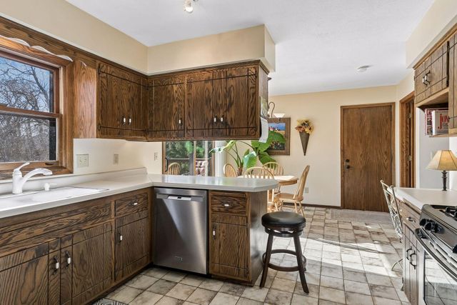 1912 Serendipity Court, New Brighton, MN 55112