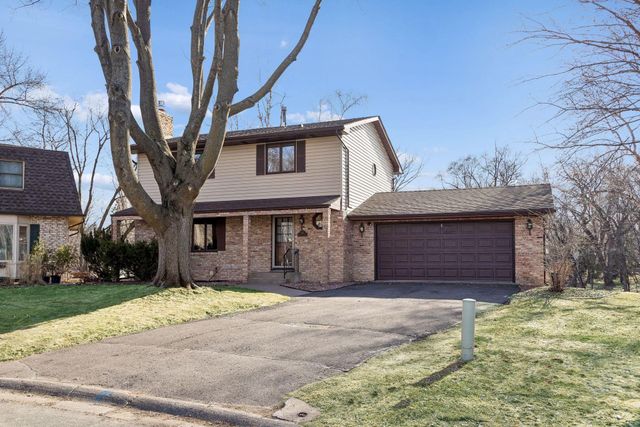 1912 Serendipity Court, New Brighton, MN 55112