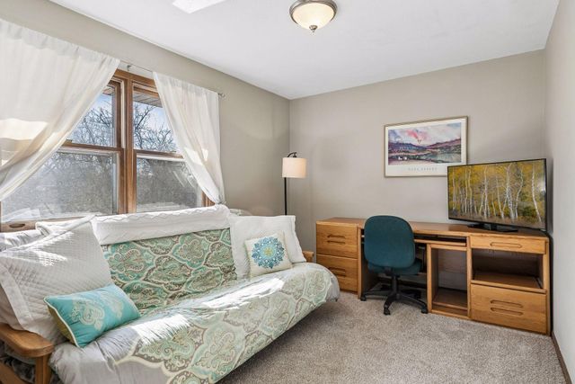 1912 Serendipity Court, New Brighton, MN 55112