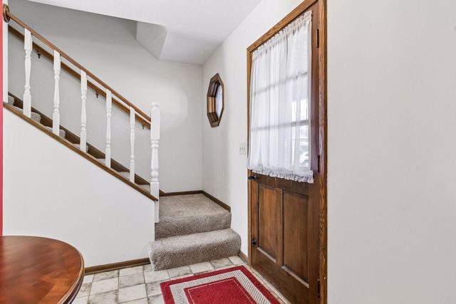 1912 Serendipity Court, New Brighton, MN 55112