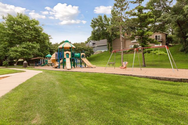 1912 Serendipity Court, New Brighton, MN 55112