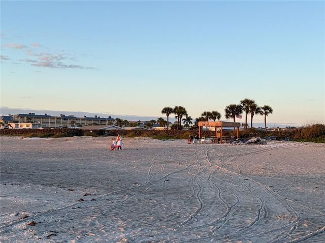 3710 GULF OF MEXICO DRIVE F2, Longboat Key, FL 34228