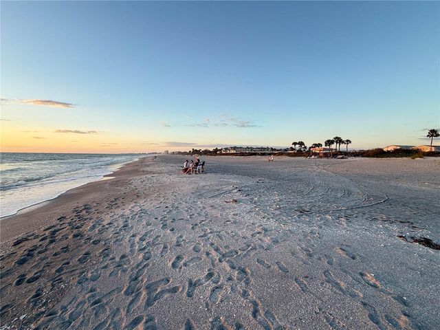 3710 GULF OF MEXICO DRIVE F2, Longboat Key, FL 34228