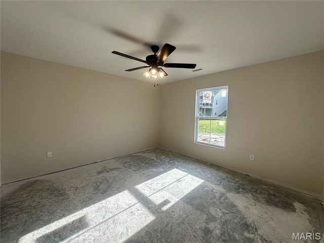 1823 Robins Mill Court, Maryville, IL 62062