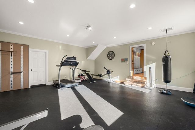 1643 S 40th Ave., Hattiesburg, MS 39402