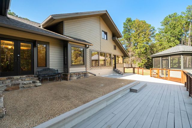 1643 S 40th Ave., Hattiesburg, MS 39402