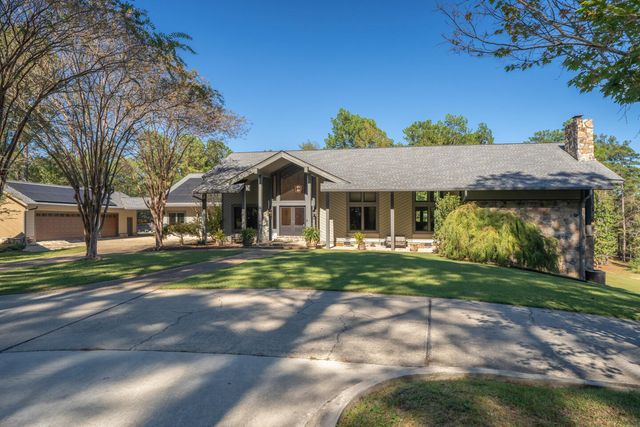 1643 S 40th Ave., Hattiesburg, MS 39402