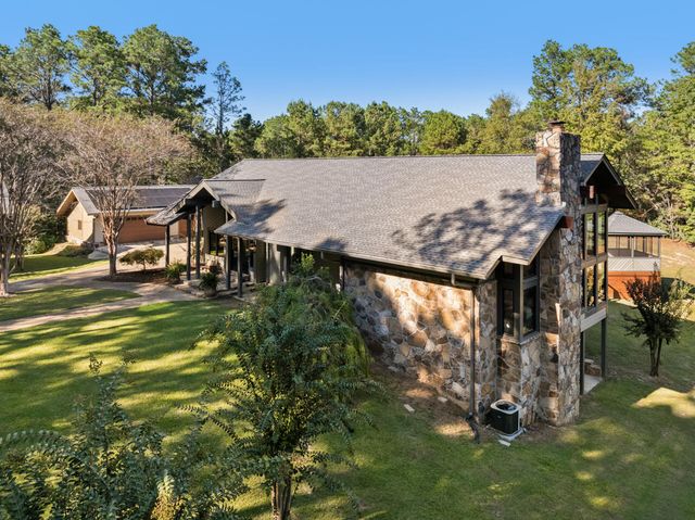 1643 S 40th Ave., Hattiesburg, MS 39402