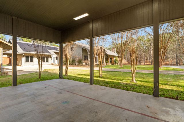 1643 S 40th Ave., Hattiesburg, MS 39402