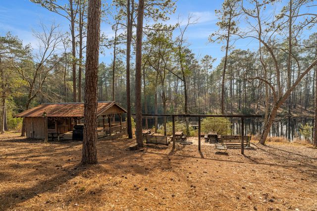 1643 S 40th Ave., Hattiesburg, MS 39402