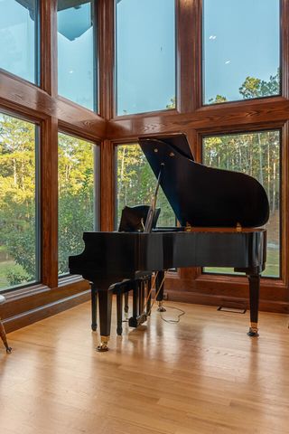 1643 S 40th Ave., Hattiesburg, MS 39402