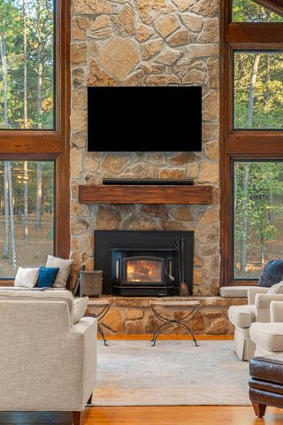 1643 S 40th Ave., Hattiesburg, MS 39402