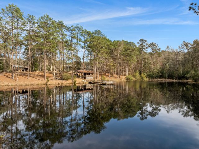 1643 S 40th Ave., Hattiesburg, MS 39402