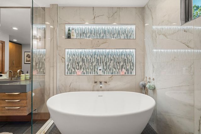 1643 S 40th Ave., Hattiesburg, MS 39402