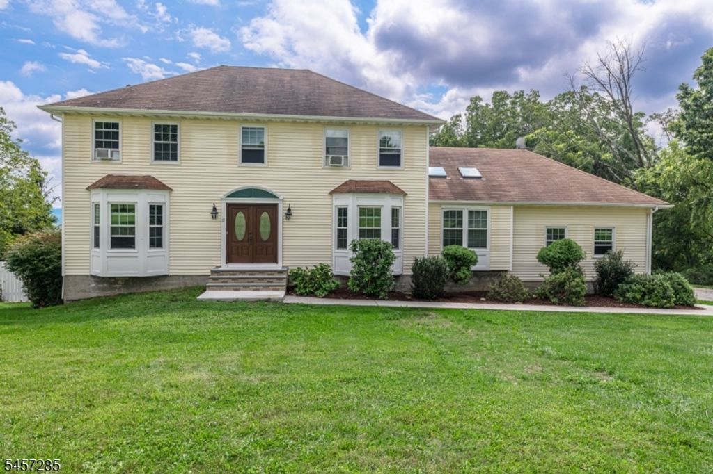 17 Telfer Dr, Vernon Twp., NJ 07418 — exterior