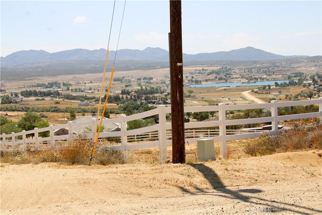 875 Lake Canyon, Aguanga, CA 92536