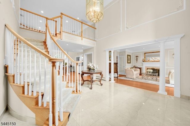 817 Peach Tree Ln, Franklin Lakes Boro, NJ 07417