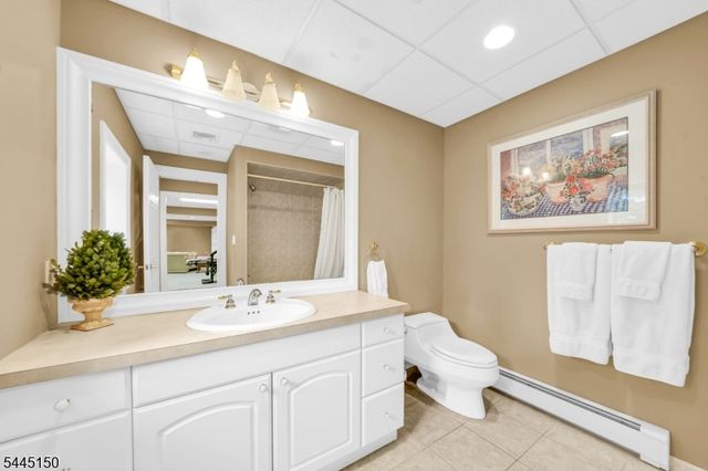 817 Peach Tree Ln, Franklin Lakes Boro, NJ 07417