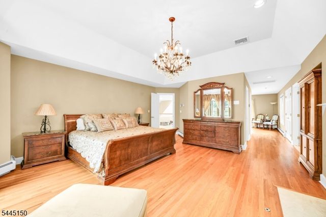 817 Peach Tree Ln, Franklin Lakes Boro, NJ 07417