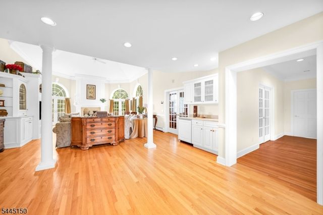 817 Peach Tree Ln, Franklin Lakes Boro, NJ 07417