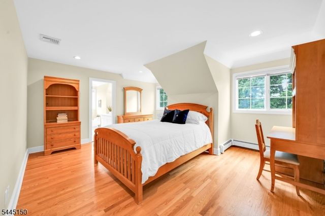 817 Peach Tree Ln, Franklin Lakes Boro, NJ 07417