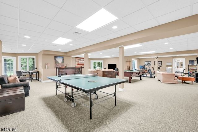 817 Peach Tree Ln, Franklin Lakes Boro, NJ 07417